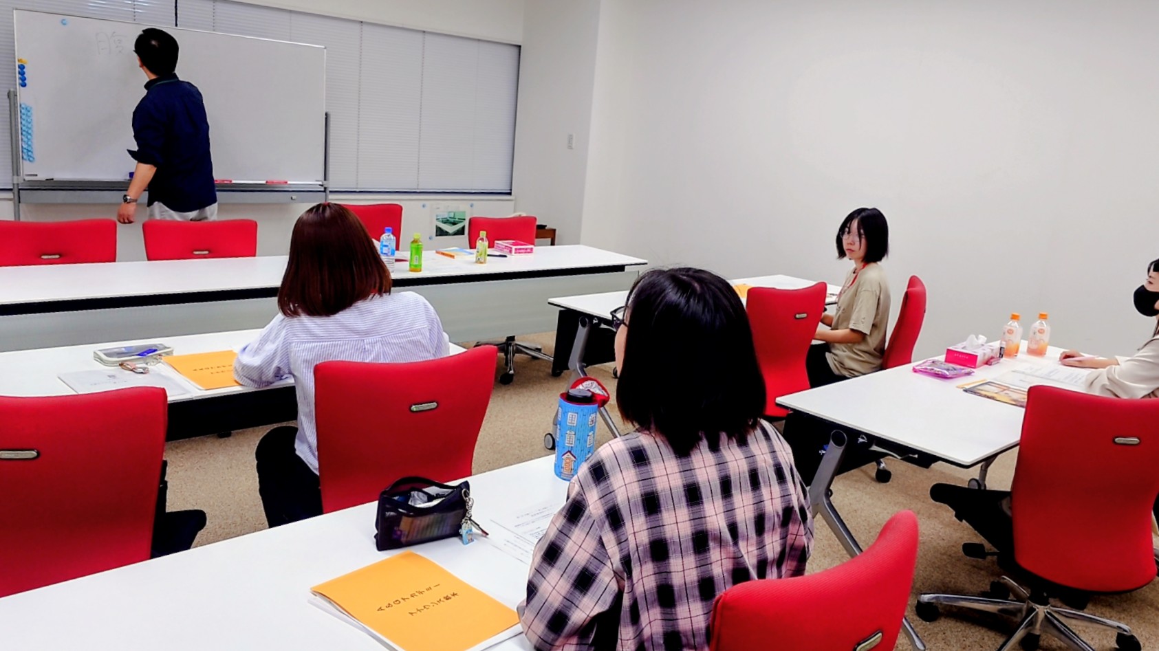 【声優&ラジオパーソナリティコース】アナウンス基礎のアイキャッチ画像